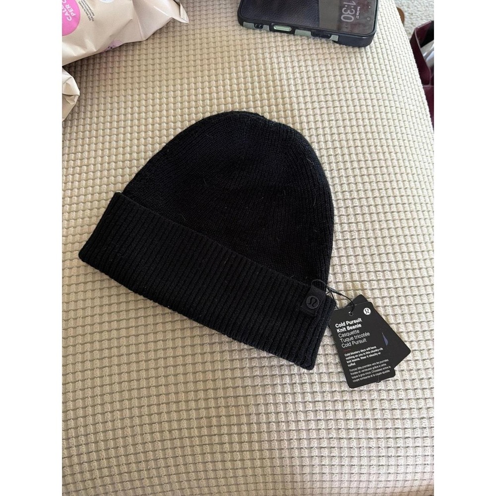 Lululemon Cold Pursuit Knit Beanie black nwt